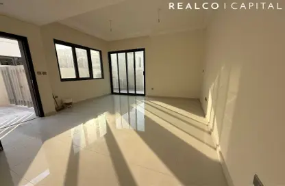 Townhouse - 3 Bedrooms - 5 Bathrooms for rent in Zinnia - The Roots DAMAC Hills 2 - Damac Hills 2 - Dubai