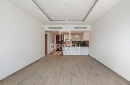 Apartment - 1 Bedroom - 1 Bathroom for sale in Central Park Building 1 - Central Park at City Walk - City Walk - Dubai