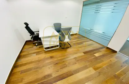 صورة لـ غرفة- غرفة النوم مكتب - استوديو - 3 حمامات للايجار في هانجنج جاردن تاور - الدانه - أبوظبي ، صورة رقم 1