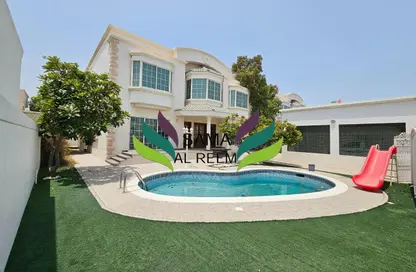 Villa - 5 Bedrooms - 4 Bathrooms for rent in Al Safa 2 Villas - Al Safa 2 - Al Safa - Dubai