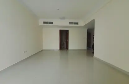 Empty Room image for: Apartment - 3 Bedrooms - 3 Bathrooms for rent in SG Muwaileh Building - Muwaileh - Sharjah, Image 1