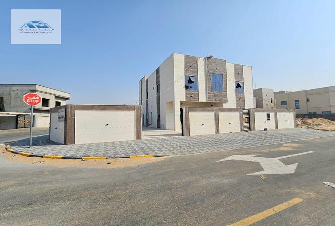 Villa - 6 Bedrooms for sale in Al Zaheya Gardens - Al Zahya - Ajman