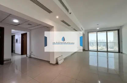 Empty Room image for: Apartment - 2 Bedrooms - 4 Bathrooms for rent in Airport Road - Abu Dhabi, Image 1