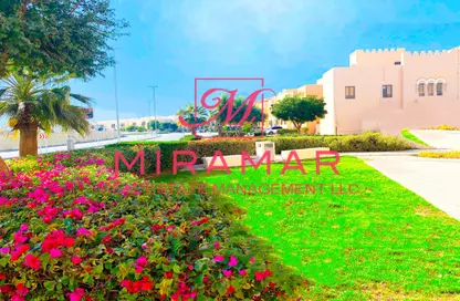Garden image for: Townhouse - 2 Bedrooms - 3 Bathrooms for rent in Zone 7 - Hydra Village - Abu Dhabi, Image 1