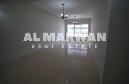 Empty Room image for: Apartment - 2 Bedrooms - 2 Bathrooms for rent in Robot Park Tower - Al Khan - Sharjah, Image 1