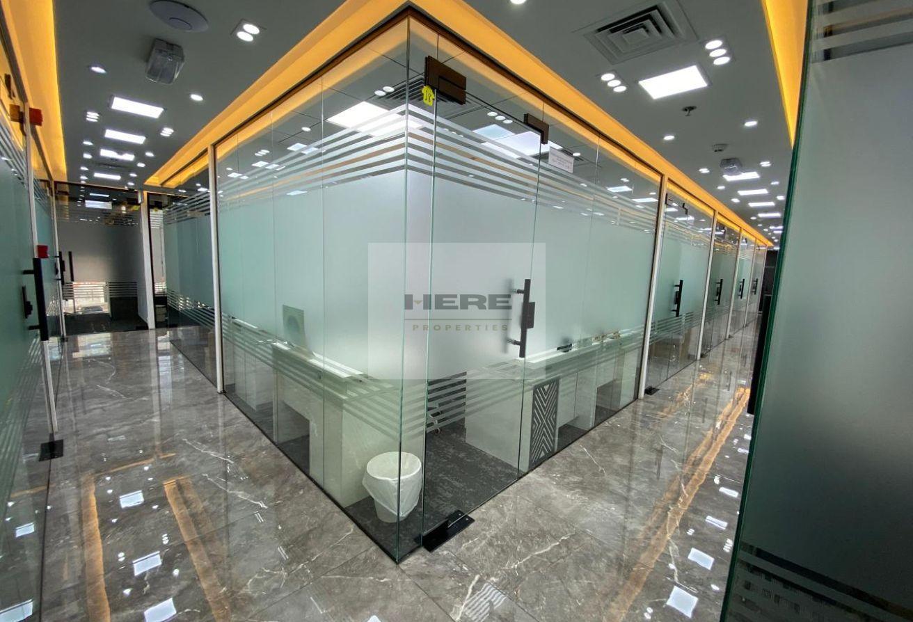 Rent in Bank Street Building: Furnished Office 230 sq ft