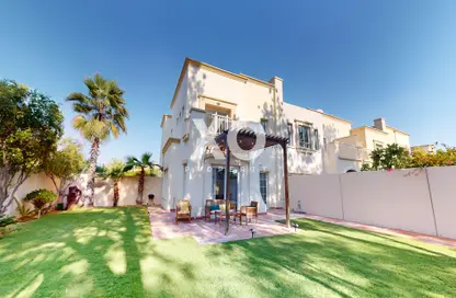 Outdoor House image for: Villa - 3 Bedrooms - 3 Bathrooms for rent in Springs 8 - The Springs - Dubai, Image 1
