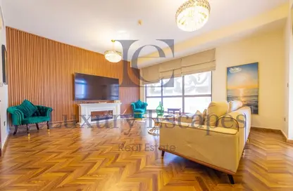 Living Room image for: Apartment - 2 Bedrooms - 2 Bathrooms for sale in Amwaj 4 - Amwaj - Jumeirah Beach Residence - Dubai, Image 1