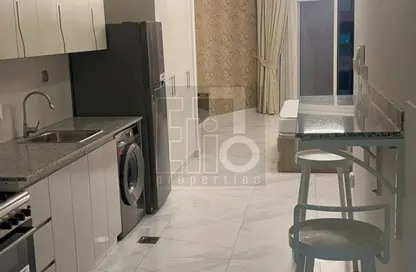 شقة - 1 حمام للايجار في ميلينيوم بن غاطي ريزيدنسز - الخليج التجاري - دبي