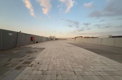 أرض - استوديو للايجار في الصجعة الصناعية - الصجعة - الشارقة