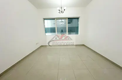 شقة - 2 غرف نوم - 2 حمامات للايجار في برج لوتاه - النهدة - الشارقة