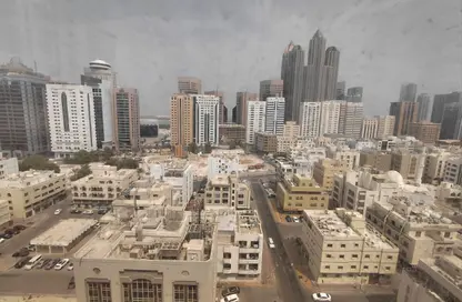 Apartment - 2 Bedrooms - 2 Bathrooms for rent in City Center Building - Hamdan Street - Abu Dhabi