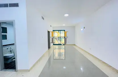 Apartment - 1 Bedroom - 2 Bathrooms for rent in Mankhool Building - Mankhool - Bur Dubai - Dubai