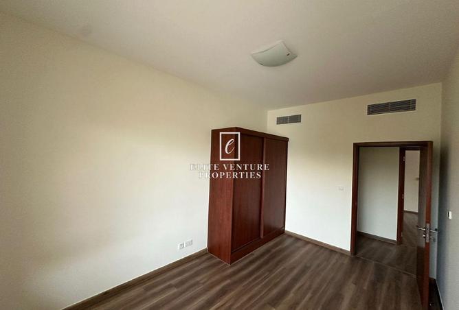 SPACIOUS | HUGE LAYOUT | PRIME LOCATION