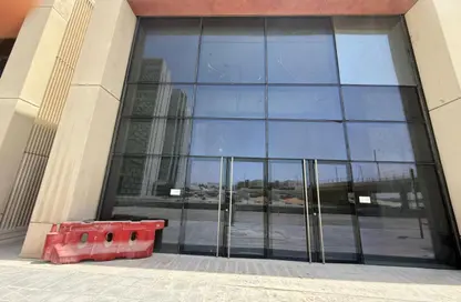 Shop - Studio - 1 Bathroom for rent in Najmat Abu Dhabi - Al Reem Island - Abu Dhabi
