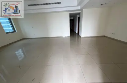 Apartment - 3 Bedrooms - 4 Bathrooms for rent in Al Khan Corniche - Al Khan - Sharjah