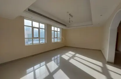 Empty Room image for: Apartment - 4 Bedrooms - 7 Bathrooms for rent in Shabhanat Asharij - Asharej - Al Ain, Image 1