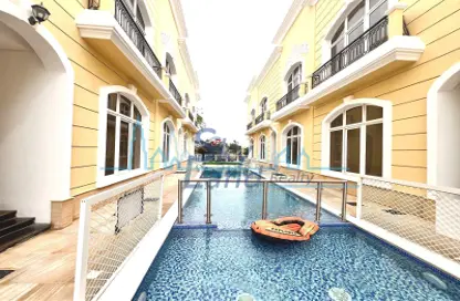 Villa - 5 Bedrooms - 6 Bathrooms for rent in Jumeirah 3 Villas - Jumeirah 3 - Jumeirah - Dubai