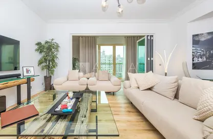 Apartment - 2 Bedrooms - 2 Bathrooms for sale in Al Haseer - Shoreline Apartments - Palm Jumeirah - Dubai