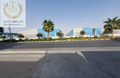 أرض - استوديو للبيع في طريق كورنيش عجمان - عجمان