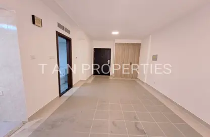 Apartment - Studio - 1 Bathroom for rent in Mankhool Building - Mankhool - Bur Dubai - Dubai