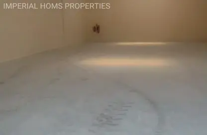 Warehouse - Studio - 1 Bathroom for rent in Umm Al Thuoob - Umm Al Quwain