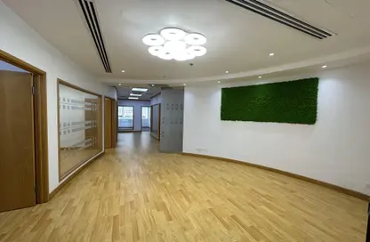 Office Space - Studio - 1 Bathroom for rent in Al Karama - Dubai