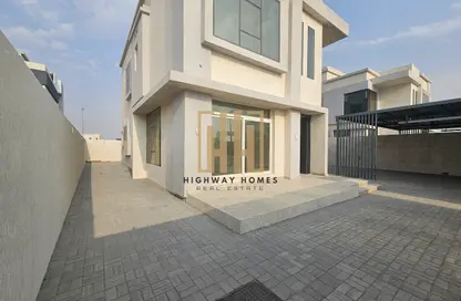 Villa - 4 Bedrooms - 5 Bathrooms for rent in Tilal City A - Tilal City - Sharjah