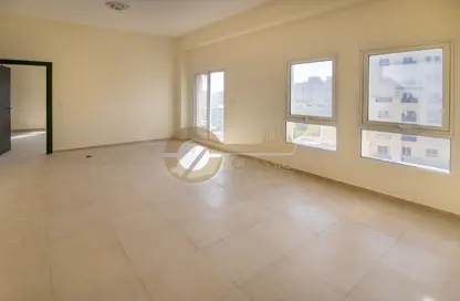 Apartment - 1 Bedroom - 2 Bathrooms for rent in Al Thamam 08 - Remraam - Dubai Land - Dubai