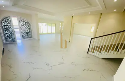 Villa - 5 Bedrooms - 5 Bathrooms for rent in Umm Suqeim 1 Villas - Umm Suqeim 1 - Umm Suqeim - Dubai