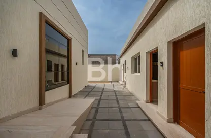 Villa - 3 Bedrooms - 4 Bathrooms for rent in Al Aweer 1 - Al Aweer - Dubai