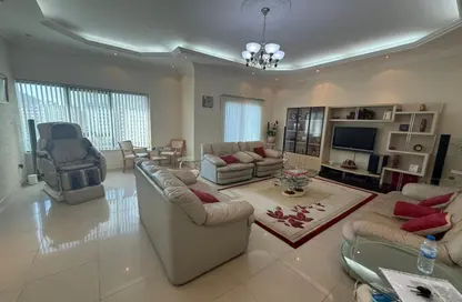 Apartment - 3 Bedrooms - 4 Bathrooms for sale in Al Majaz 3 - Al Majaz - Sharjah