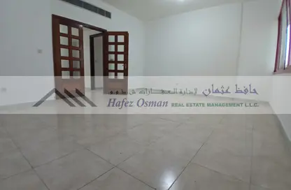 شقة - 2 غرف نوم - 2 حمامات للايجار في شارع الكورنيش - أبوظبي