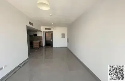 Apartment - 1 Bedroom - 2 Bathrooms for rent in Al Rashidiya Towers - Ajman Downtown - Ajman