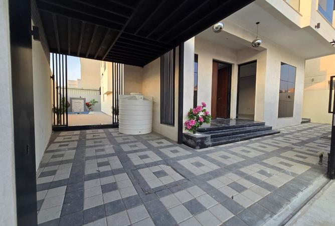 15710352 - Property Image 2