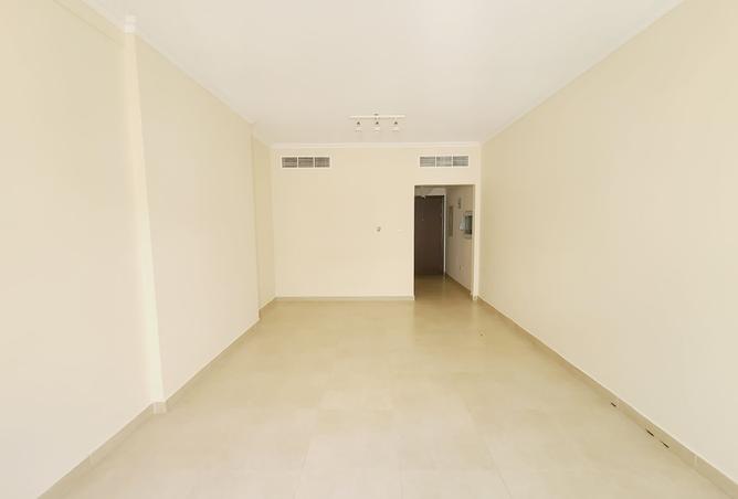 15940101 - Property Image 2