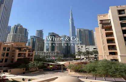 Apartment - 2 Bedrooms - 2 Bathrooms for rent in Zanzebeel 2 - Zanzebeel - Old Town - Dubai