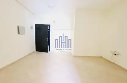 Apartment - Studio - 1 Bathroom for rent in Fire Station Road - Muwaileh - Sharjah