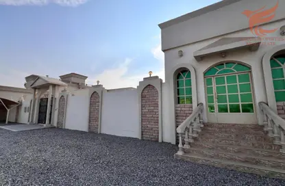 Villa - 3 Bedrooms - 3 Bathrooms for rent in Seih Al Uraibi - Ras Al Khaimah