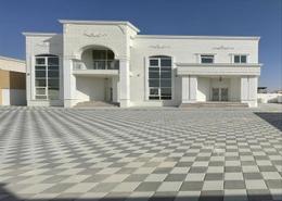 Terrace image for: Villa - 5 bedrooms - 8 bathrooms for rent in Shi'bat Al Wutah - Al Ain, Image 1