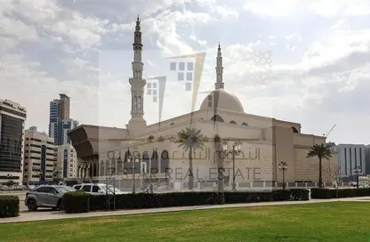 عمارة بالكامل - استوديو - 8 حمامات للبيع في الند - القاسمية - الشارقة