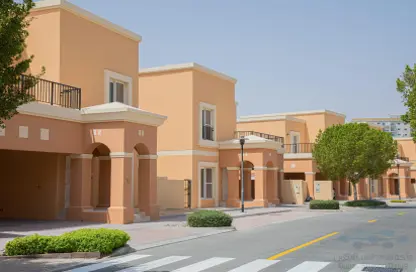 Villa - 4 Bedrooms - 5 Bathrooms for rent in Semmer Villas - Dubai Silicon Oasis - Dubai
