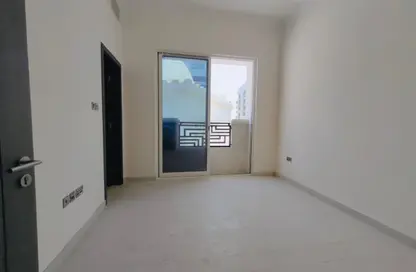 Apartment - 3 Bedrooms - 4 Bathrooms for rent in Al Nasr Street - Al Najda Street - Abu Dhabi