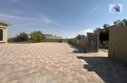 Villa - 5 Bedrooms - 7 Bathrooms for rent in Al Rahmaniya 1 - Al Rahmaniya - Sharjah