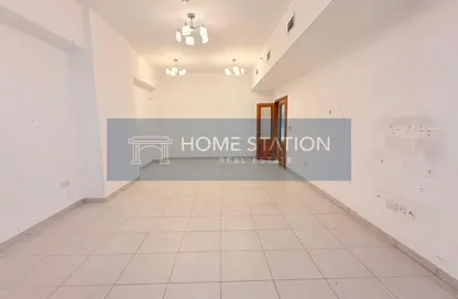 شقة - 2 غرف نوم - 4 حمامات للايجار في بلو تاور - شارع الشيخ زايد - دبي شقة - 2 غرف نوم - 4 حمامات للايجار في بلو تاور - شارع الشيخ زايد - دبي