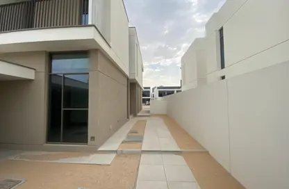 Villa - 4 Bedrooms - 6 Bathrooms for rent in Tilal Al Furjan - Phase One - Al Furjan - Dubai Villa - 4 Bedrooms - 6 Bathrooms for rent in Tilal Al Furjan - Phase One - Al Furjan - Dubai