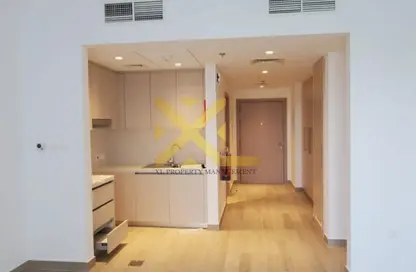 Apartment - Studio - 1 Bathroom for rent in Waters Edge - Yas Island - Abu Dhabi