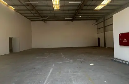Warehouse - Studio - 1 Bathroom for rent in Umm Al Thuoob - Umm Al Quwain