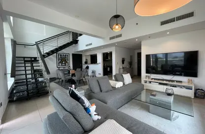 Apartment - 3 Bedrooms - 4 Bathrooms for rent in Jumeirah Heights - Jumeirah Islands - Dubai