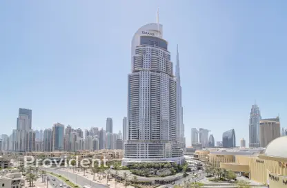 Apartment - 1 Bedroom - 2 Bathrooms for sale in Boulevard Point - Downtown Dubai - Dubai